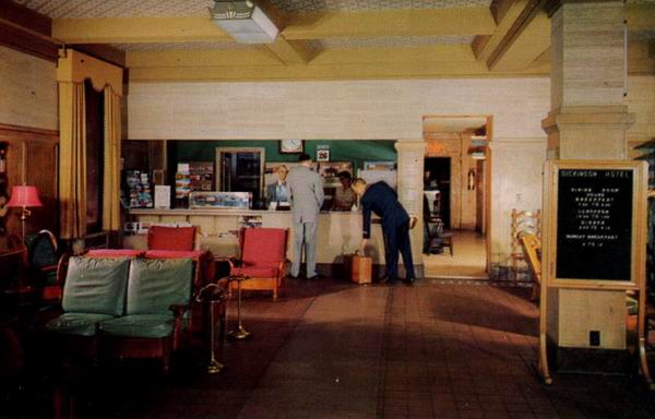 Iron Mountain Michigan Dickinson Hotel (newer photo)